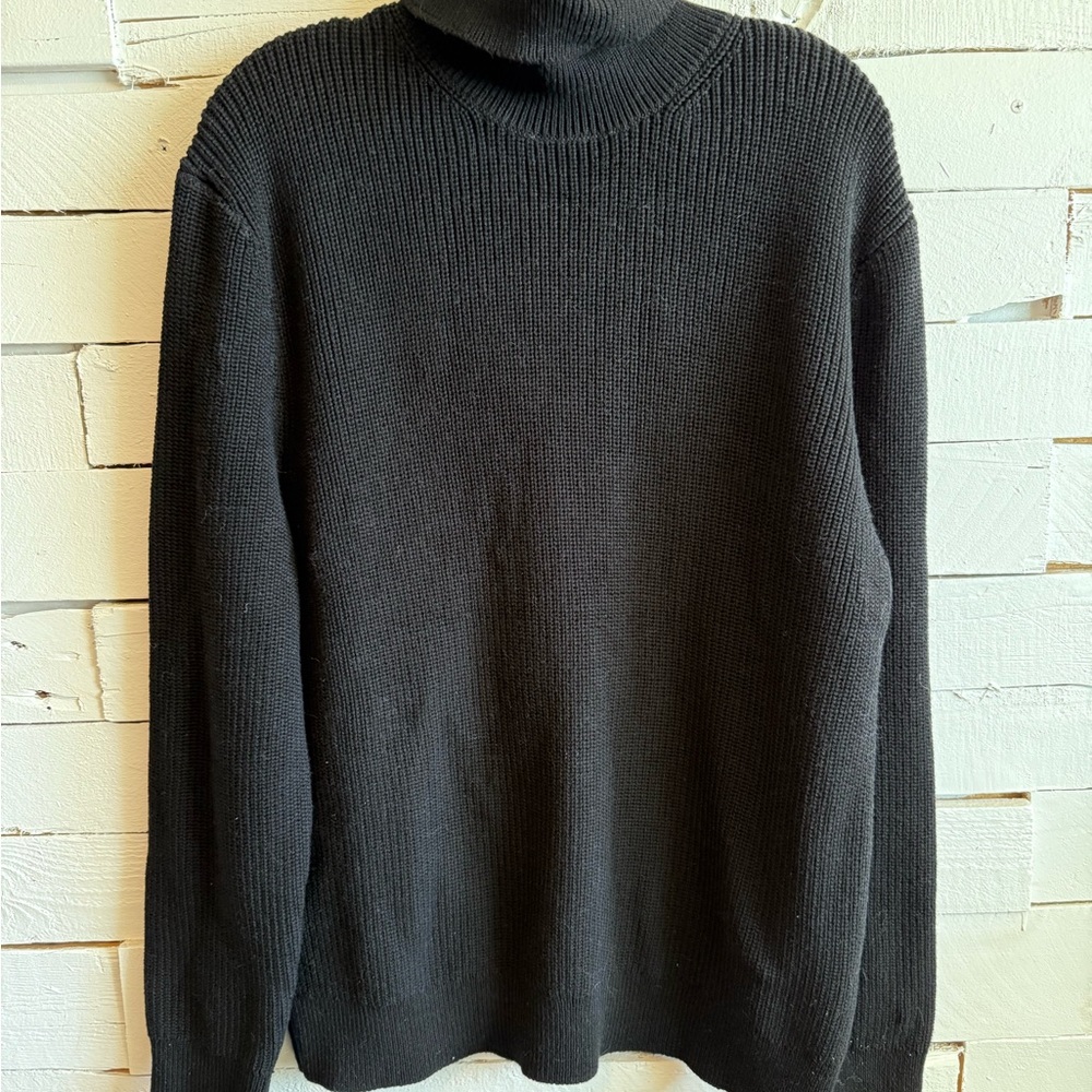 H&M Men's Black Turtleneck Sweater
